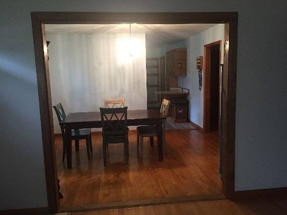 5th image of 411 Kanawha St