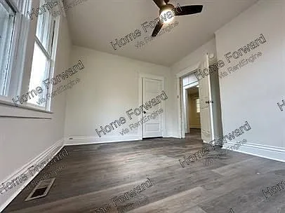 463 Linden Ave — Photo 13