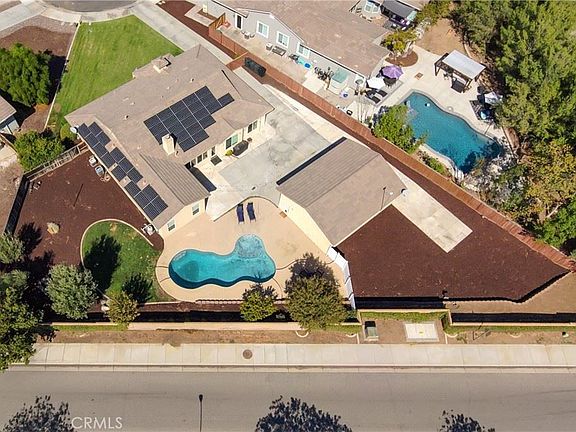 3rd image of 41839 Jennifer Ct