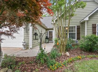 700 Flintlock Dr, Dacula, GA 30019