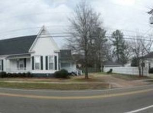 336 Calhoun St, West Point, MS 39773