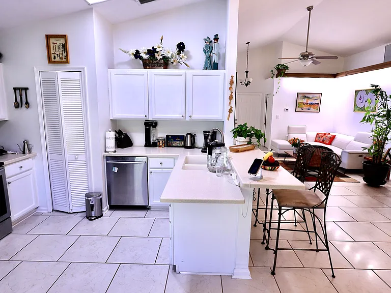 2220 Soundings Ct — Photo 4