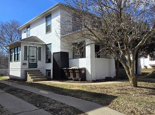 1173 W Pleasant St, Freeport, IL