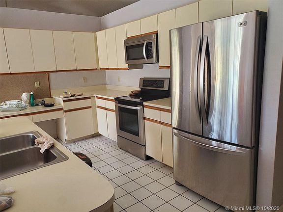 3rd image of 0 Coral Springs Dr