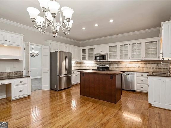 4th image of 245 Mallard Pointe Way
