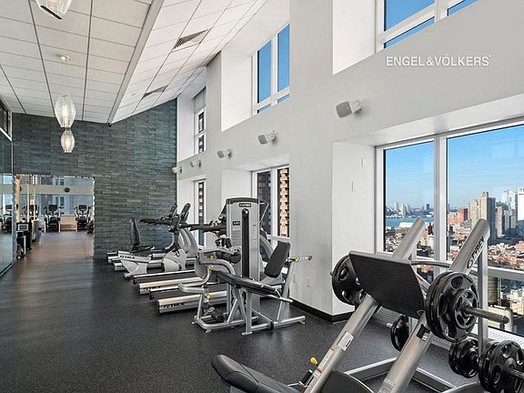 5th image of 350 W 42nd St APT 16H