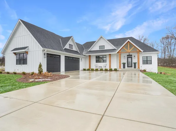 3864 Hickory Hill PARKWAY WEST West, Hubertus, WI 53033