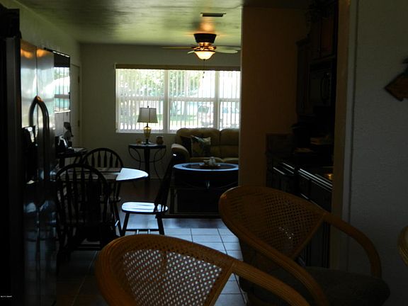 4th image of 14 Camellia Dr