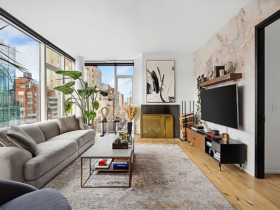4th image of 163 W 18th St APT 11A
