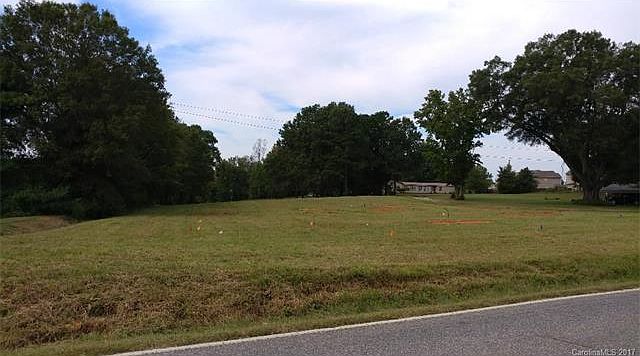 2nd image of 364 Linwood Rd