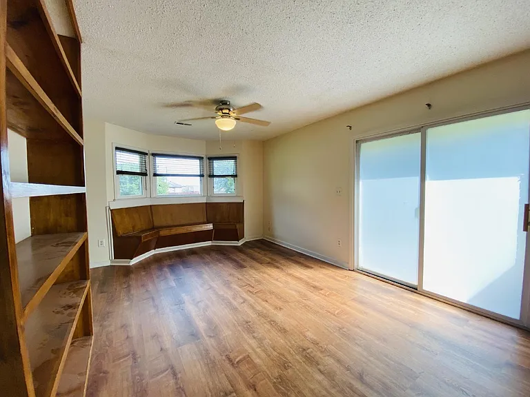 212 S Elton Cir — Photo 13