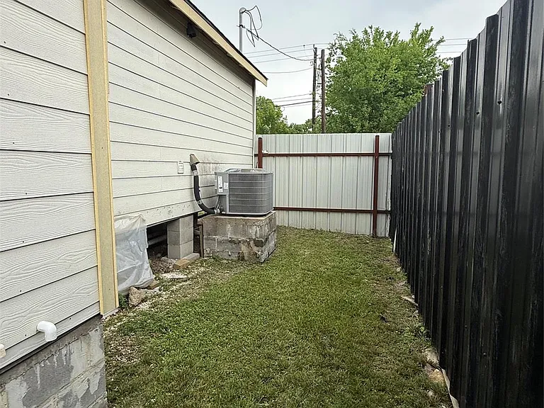 10338 Aldine Westfield Rd — Photo 8