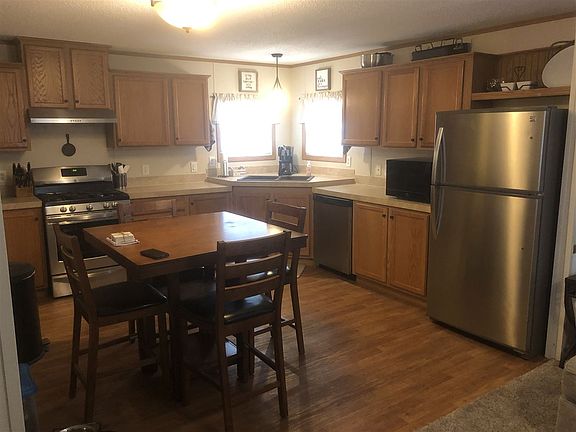 4th image of 2900 Grand Ave Lot 15