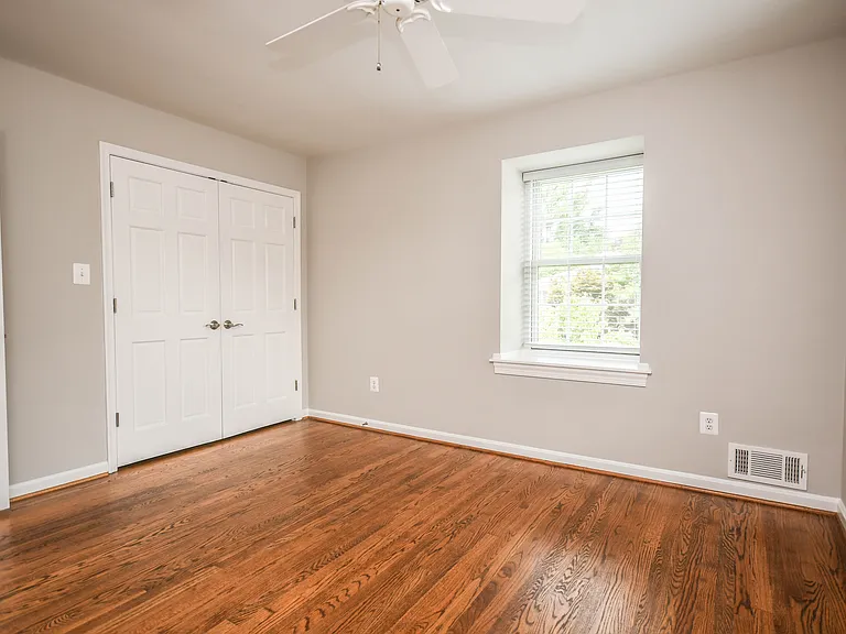 1211 Vinita Ln — Photo 53