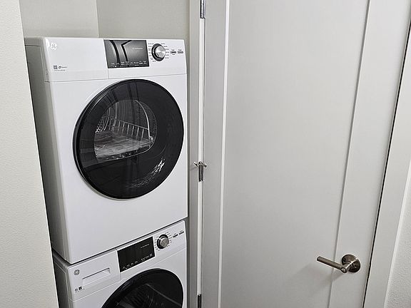 2nd image of 4329 S Puget Sound Ave #104
