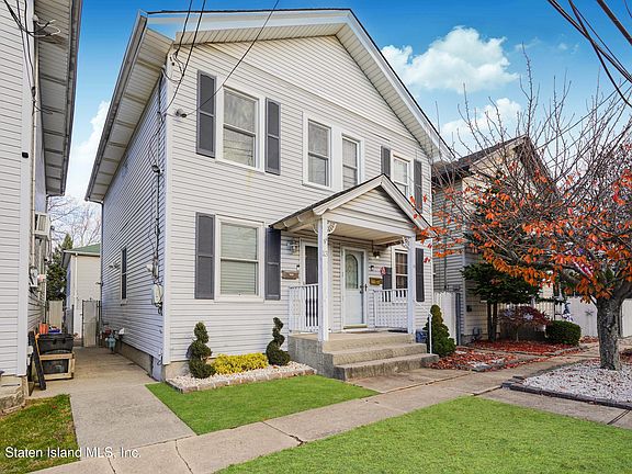 2nd image of 13 Maiden Ln