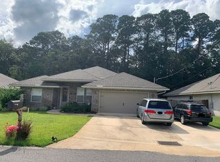 3 Doe Ln, Fort Walton Beach, FL 32547