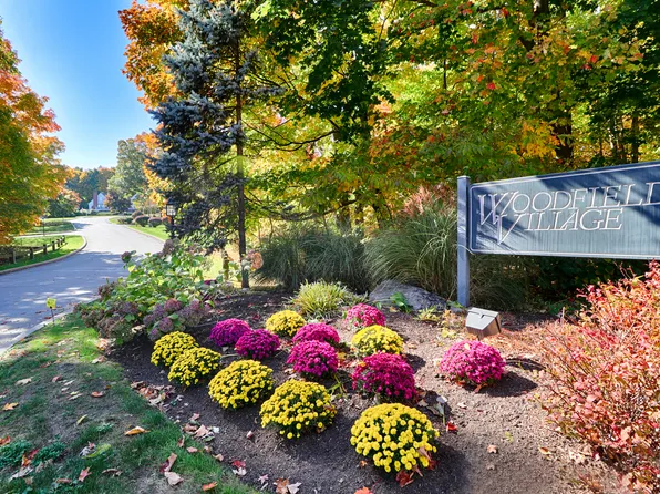 21 Balmaha Close #21, Fairfield, CT 06825