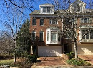 3900 Hillandale Ct NW, Washington, DC 20007