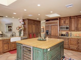 8214 E Del Camino Dr, Scottsdale, AZ 85258
