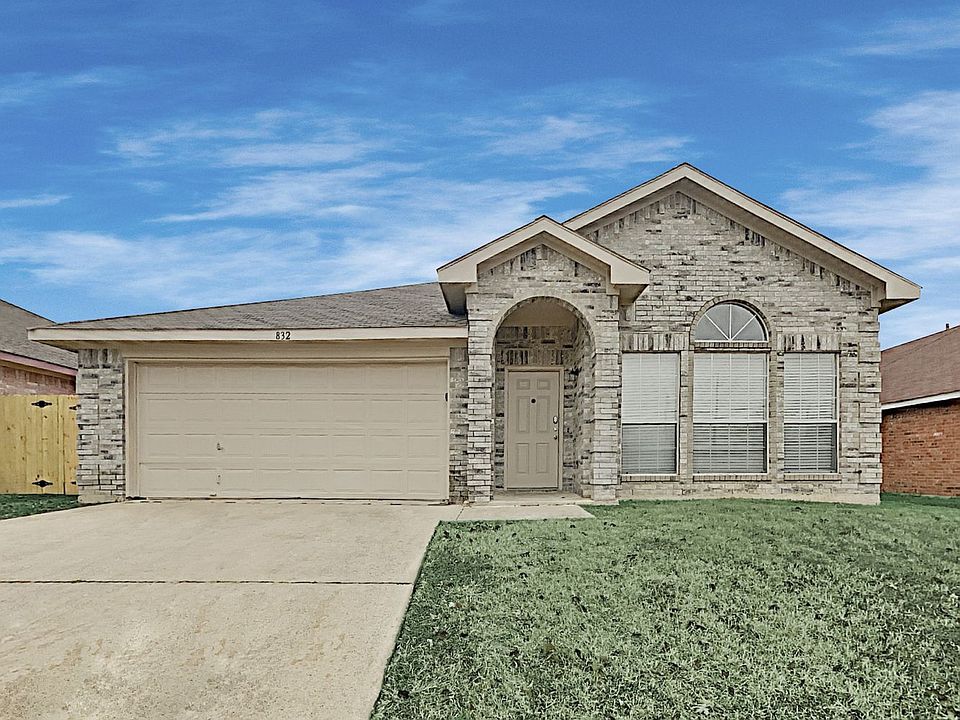 1st image of 832 Thorton Dr
