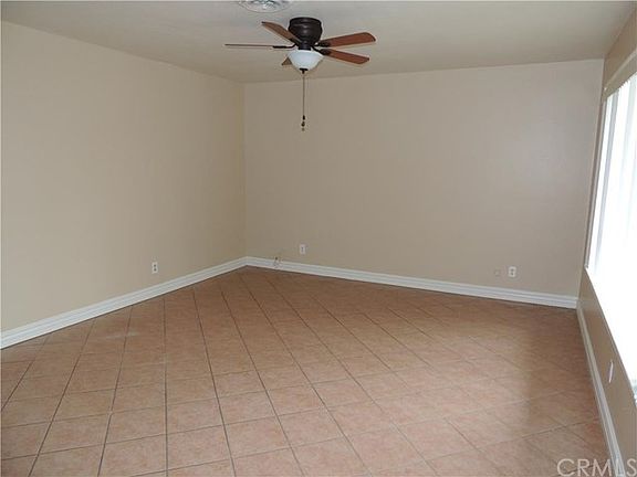 4th image of 2877 Cindy Ln