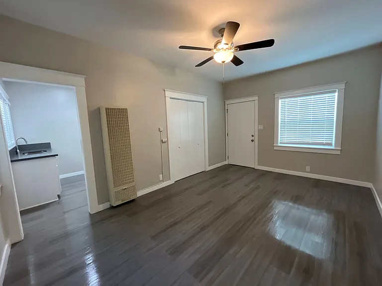 443 Orange Ave Long Beach, Ca 90802 — Photo 3
