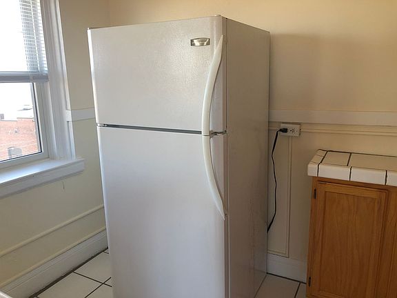 4th image of 178 Summit Ave #311