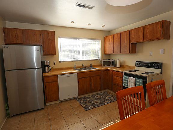 3rd image of 7697 Kilrush Ave