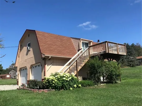 770 County Line Rd, Acme, PA 15610