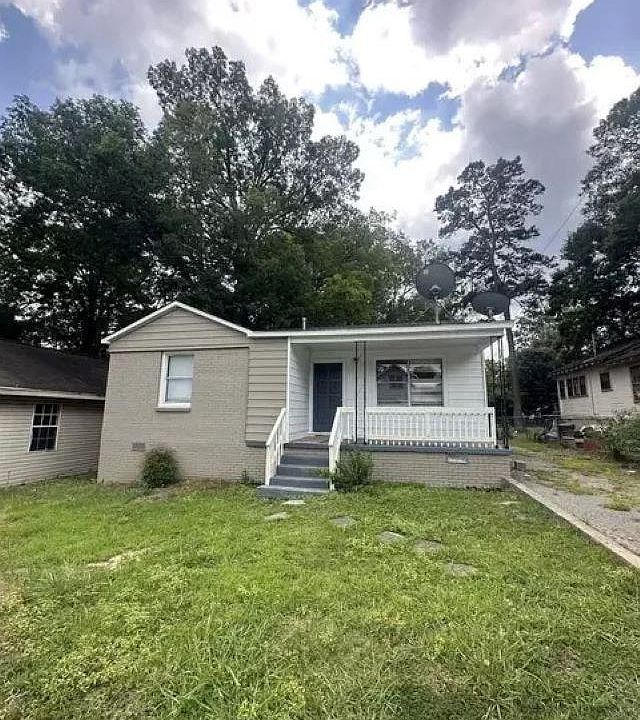 1st image of 4417 W 26th St