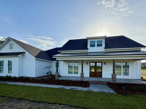 12 Lakeview Cir, Nashville, GA 31639
