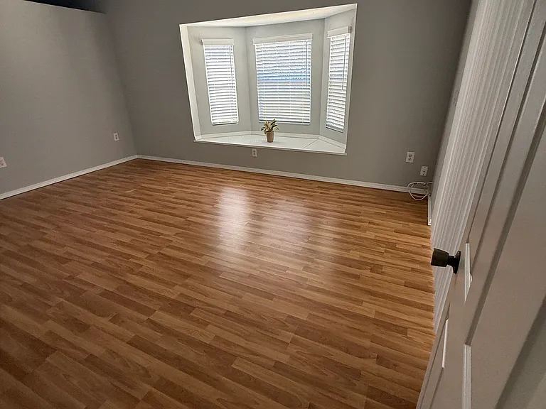 2604 Regatta Dr — Photo 17