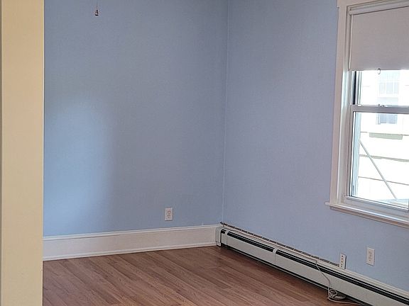 4th image of 120 Bryant Ave Floor 1