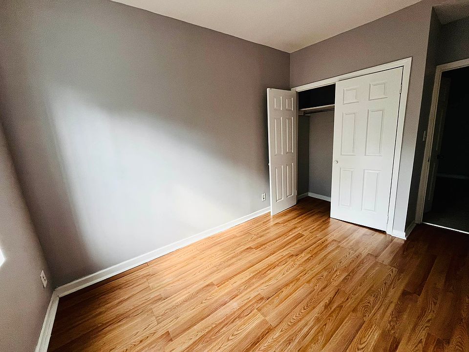 2nd image of 3038 Brighton 14 St #1G