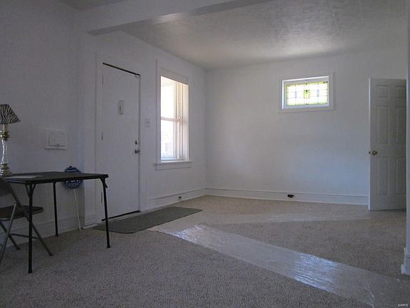 2nd image of 4873 Bessie Ave