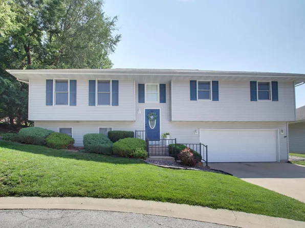2418 Wintergreen Dr, Quincy, IL 62305