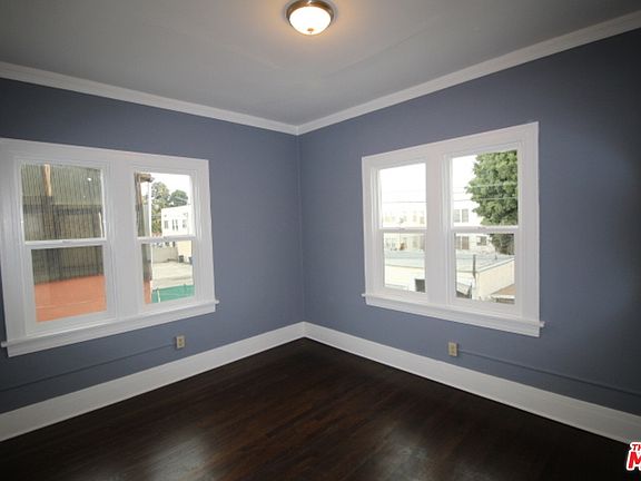 5th image of 3836 S Figueroa St