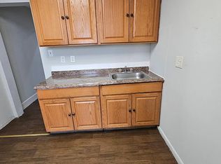 2711 Bergenline Ave #5, Union City, NJ 07087