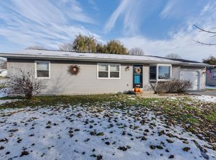 1609 Carlson Pl, Watertown, WI 53094