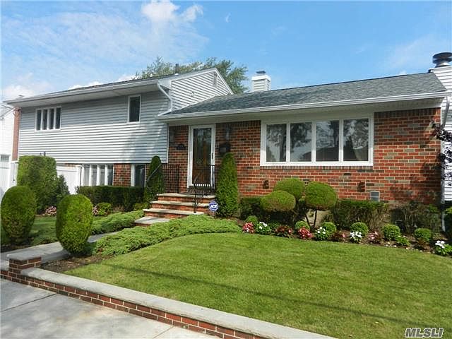 1st image of 8119 159th Ave