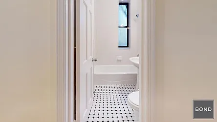 Rented by Bond New York