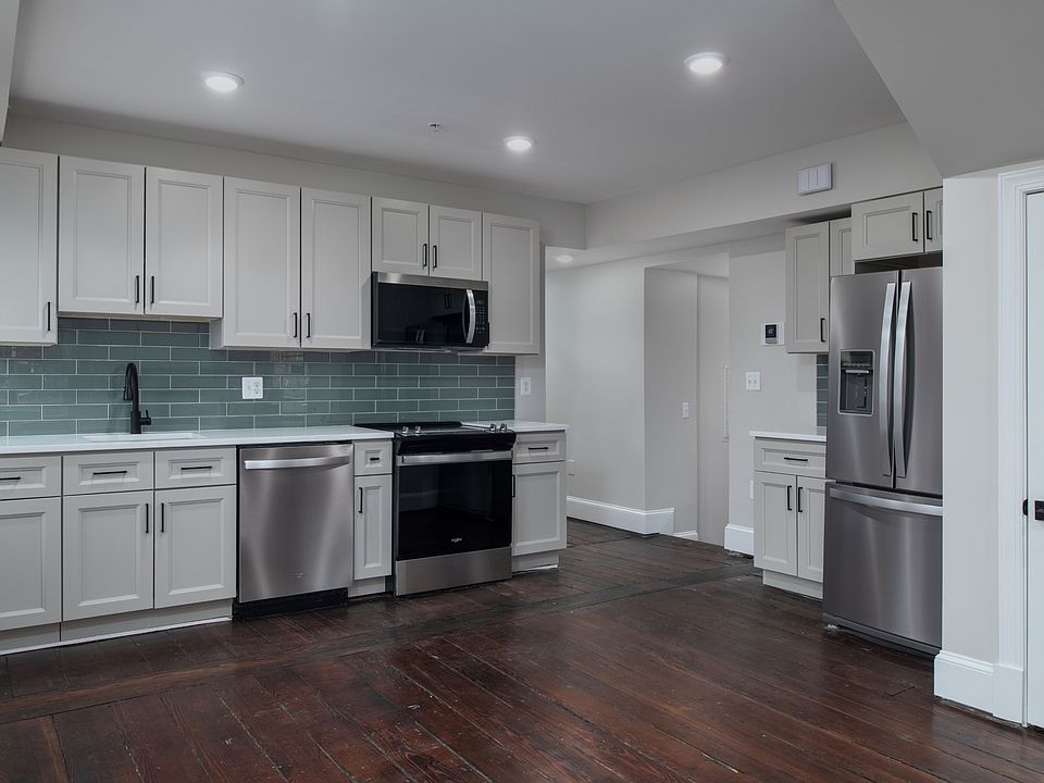 1st image of 1 E Montgomery St #11544771