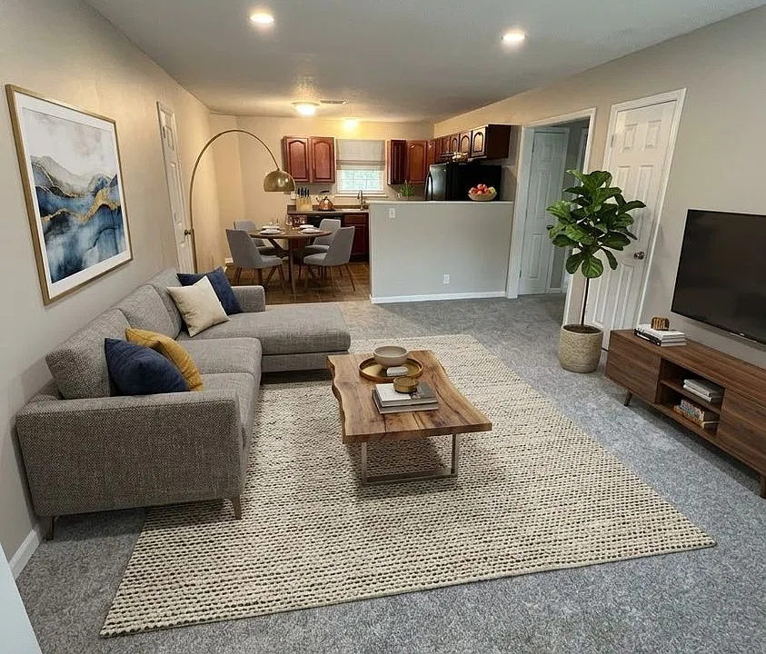 Three Bedroom Duplex in 7804 Hoilday Hills Circle!