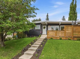 3720 S 58th Ave SW, Calgary, AB T3E5H6