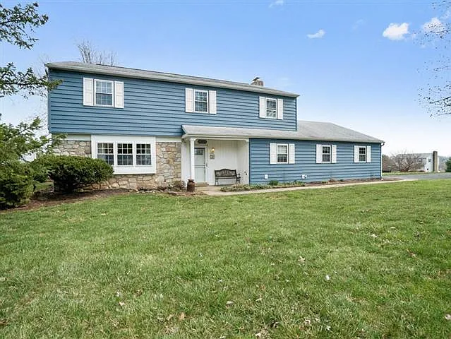 27 Rosemore Dr photo 1