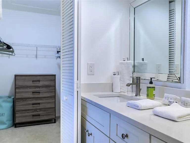 2601 W Marion Ave #41C — Photo 30