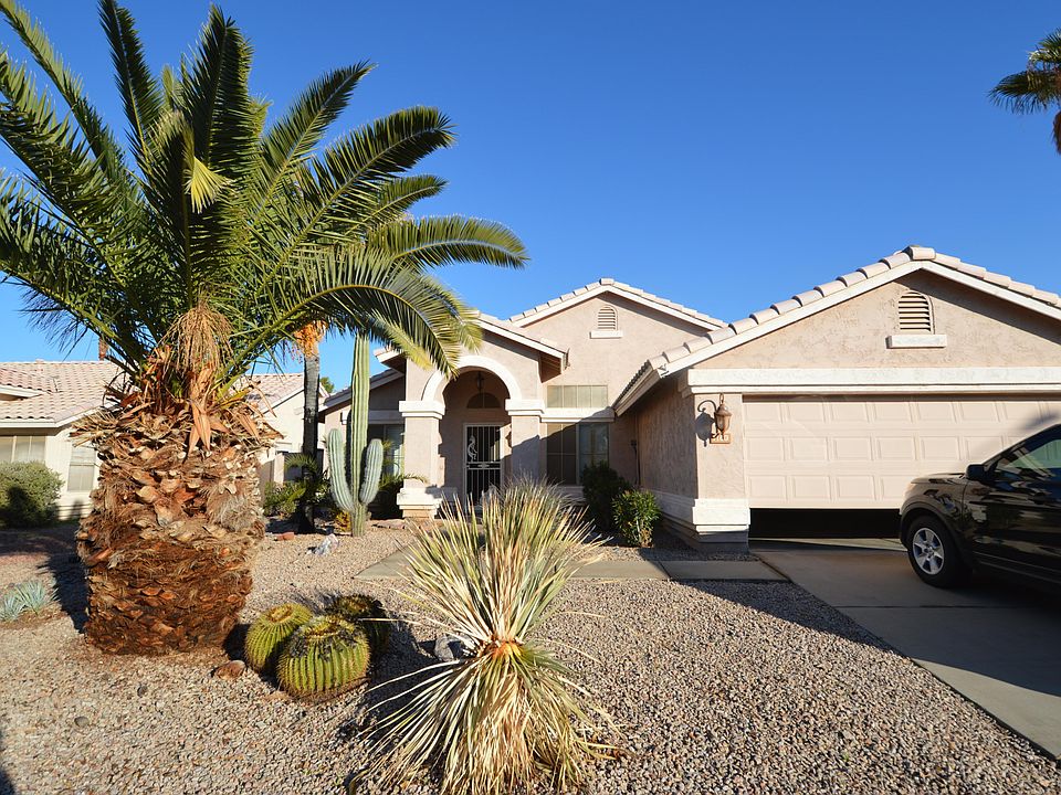 1st image of 1160 W Raven Dr