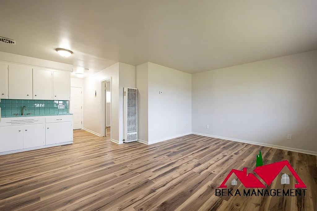 1 bed, 750 sqft, $915 — Photo 3