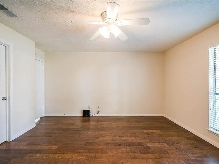 21203 Park Brook Dr — Photo 28
